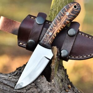 Pinecone Skinner knife for sale , comes with hand crafted leather sheath