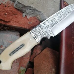 Classical engraved hunting knife for sale - hand engraved tooling on blade and handle